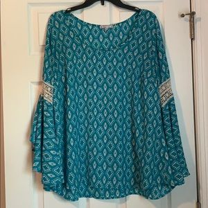 Bell sleeve blue print top